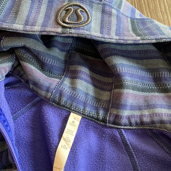 Lululemon scuba hoodie in Beautiful blues, and purples size 4. - Picture 3 of 11